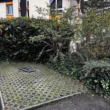 F1 A Avec Parking Prive *